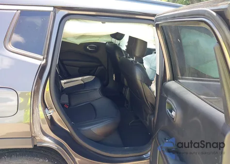 2020 Jeep Compass Latitude 4X4 from USA, damaged, VIN 3C4NJDBB7LT100712